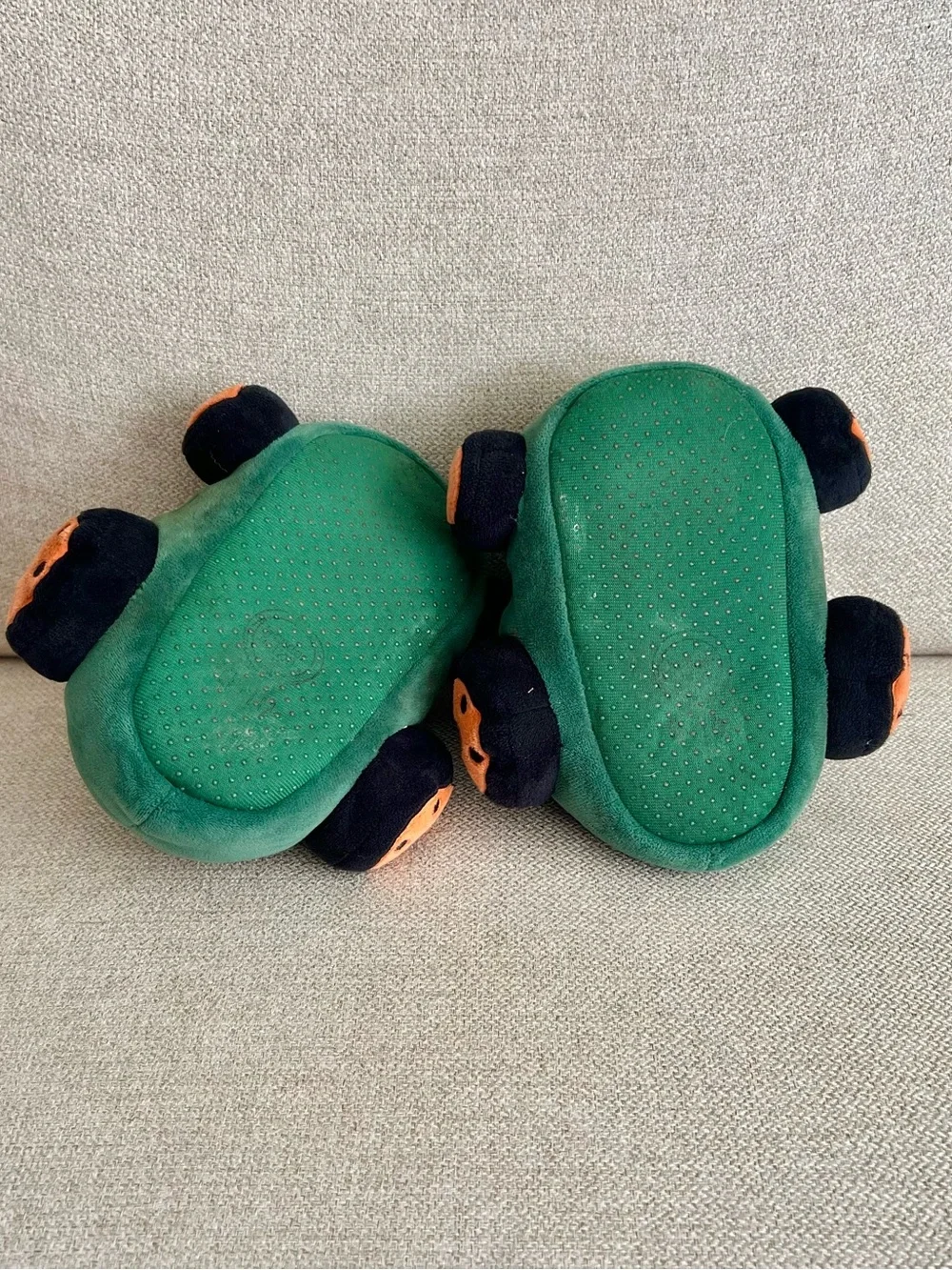 Wonder Nation Size 9/10 Toddler Green Farm Tractor Plush Slippers GUC